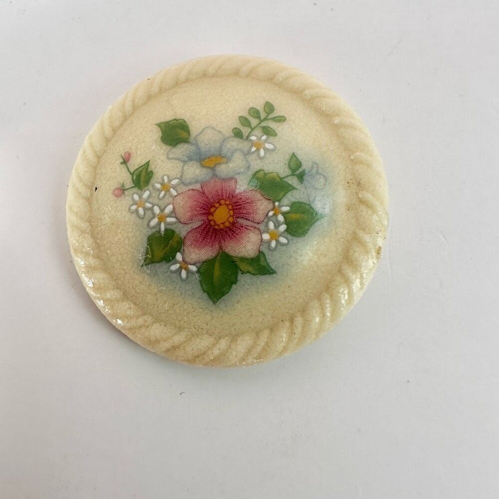 Avon vintage porcelain spring bouquet brooch